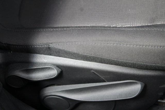 Photo of 2015 Billet Silver Metallic Clearcoat Chrysler 200