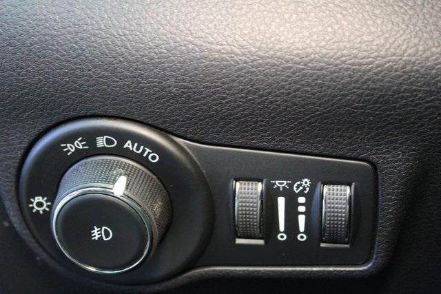 Photo of 2023 Sting Gray Clearcoat Jeep Compass