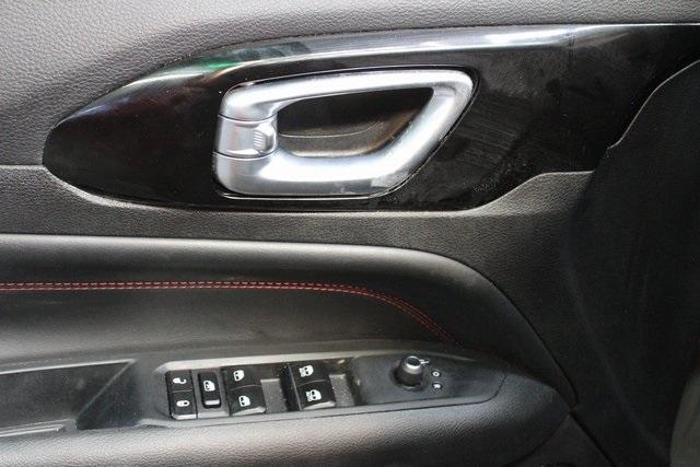 Photo of 2023 Sting Gray Clearcoat Jeep Compass