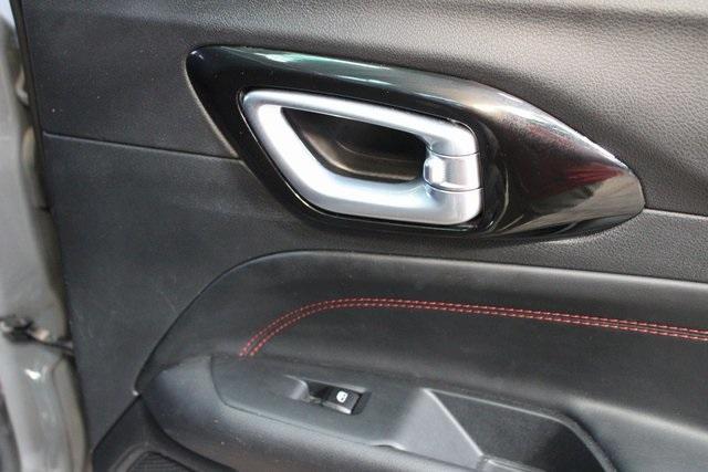 Photo of 2023 Sting Gray Clearcoat Jeep Compass