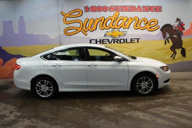 2016 Chrysler 200