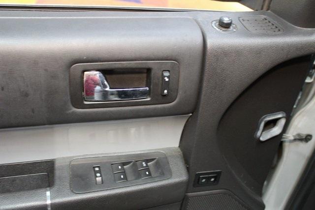 Photo of 2014 Ingot Silver Metallic Ford Flex
