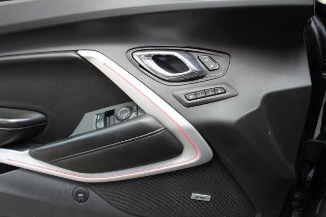Photo of 2017 Mosaic Black Metallic Chevrolet Camaro