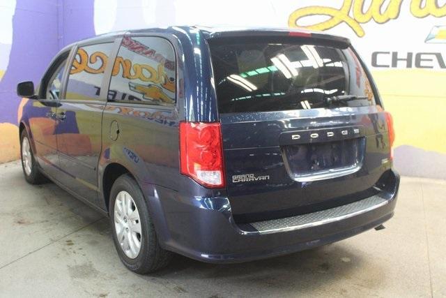 Photo of 2016 True Blue Pearlcoat Dodge Grand Caravan