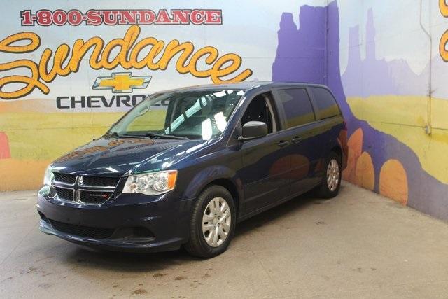 Photo of 2016 True Blue Pearlcoat Dodge Grand Caravan