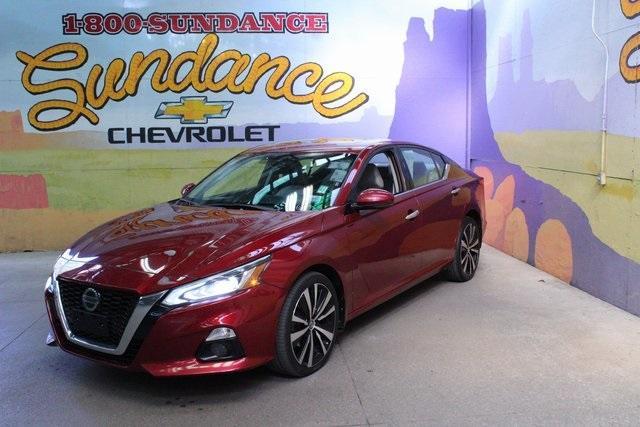 Photo of 2020 Scarlet Ember Tintcoat Nissan Altima