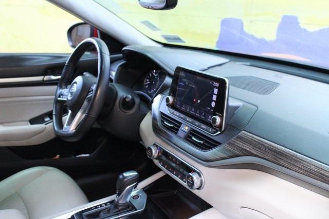 Photo of 2020 Scarlet Ember Tintcoat Nissan Altima