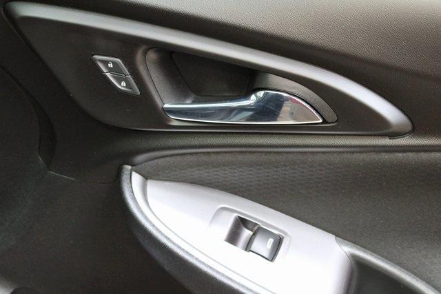 Photo of 2021 Shadow Gray Metallic Chevrolet Malibu