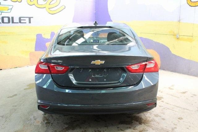 Photo of 2021 Shadow Gray Metallic Chevrolet Malibu