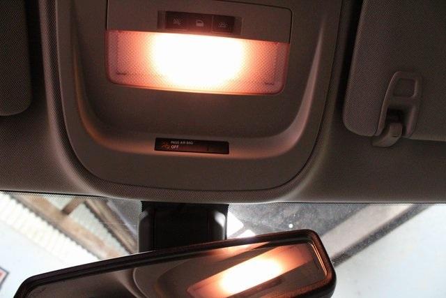 Photo of 2015 Copper Red Metallic GMC Canyon