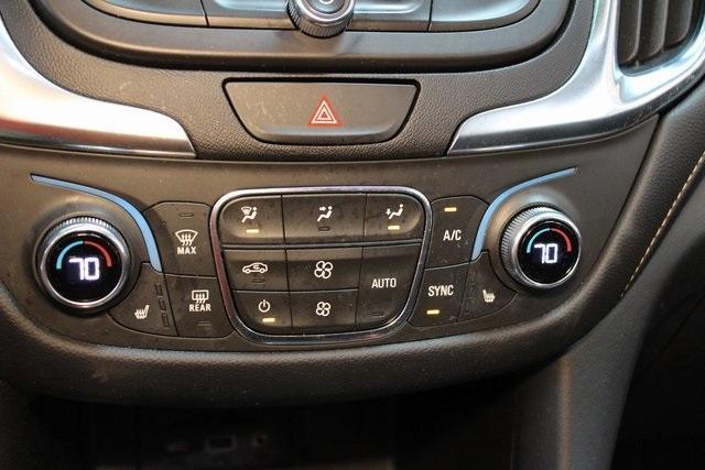 Photo of 2021 Pacific Blue Metallic Chevrolet Equinox