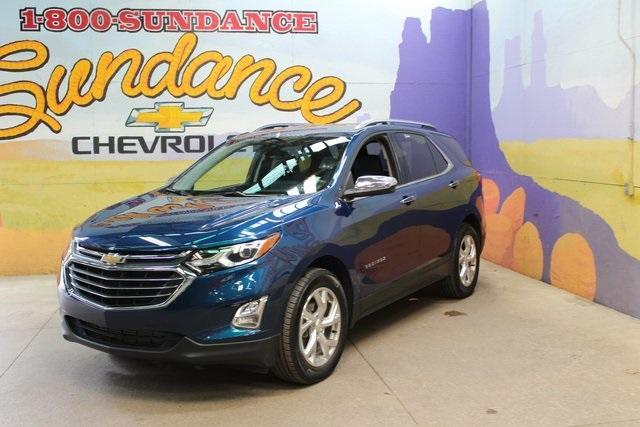 Photo of 2021 Pacific Blue Metallic Chevrolet Equinox