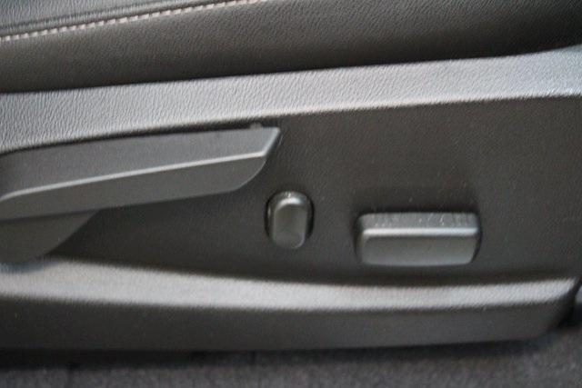 Photo of 2020 Summit White Chevrolet Colorado