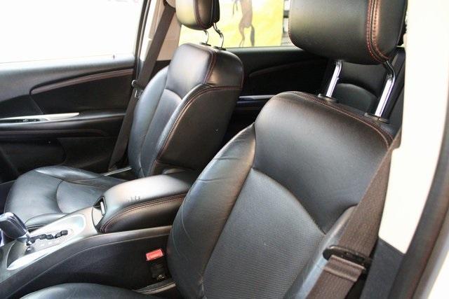 Photo of 2017 Vice White Dodge Journey