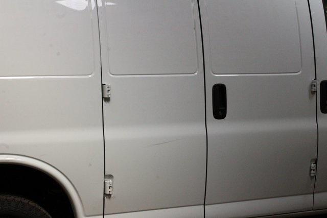 Photo of 2021 Summit White GMC Savana 2500