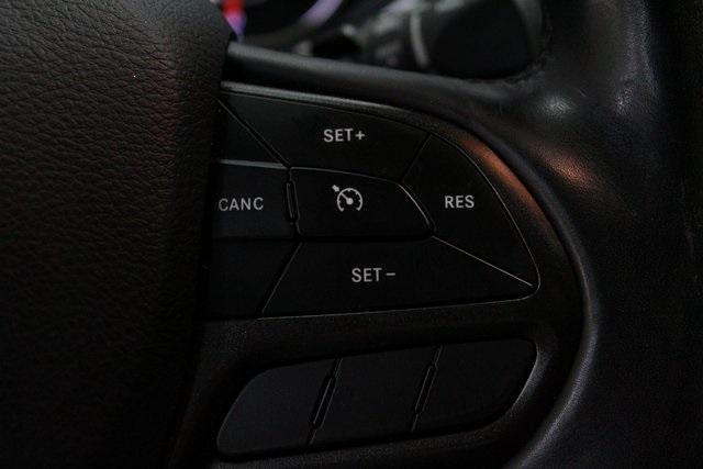 Photo of 2020 Granite Crystal Clearcoat Metallic Jeep Cherokee