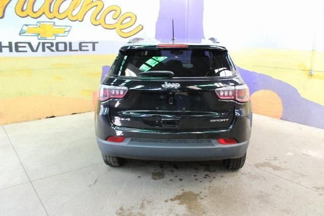 Photo of 2018 Diamond Black Jeep Compass