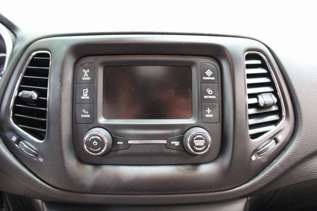 Photo of 2018 Diamond Black Jeep Compass