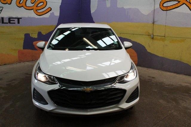 Photo of 2019 Summit White Chevrolet Cruze