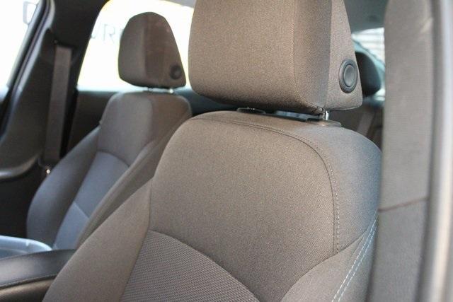 Photo of 2019 Summit White Chevrolet Cruze