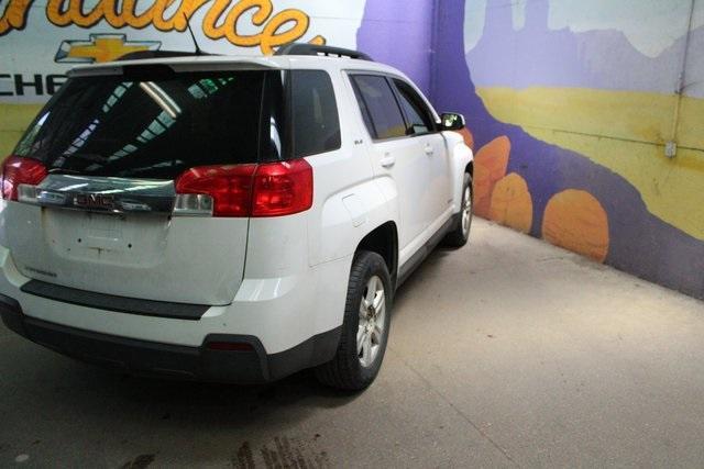 Photo of 2014 Summit White GMC Terrain
