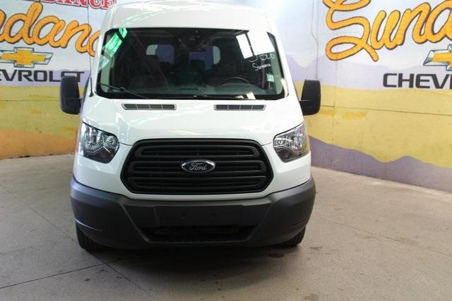 Photo of 2019 Oxford White Ford Transit-350