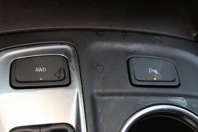 Photo of 2022 Summit White Chevrolet Equinox