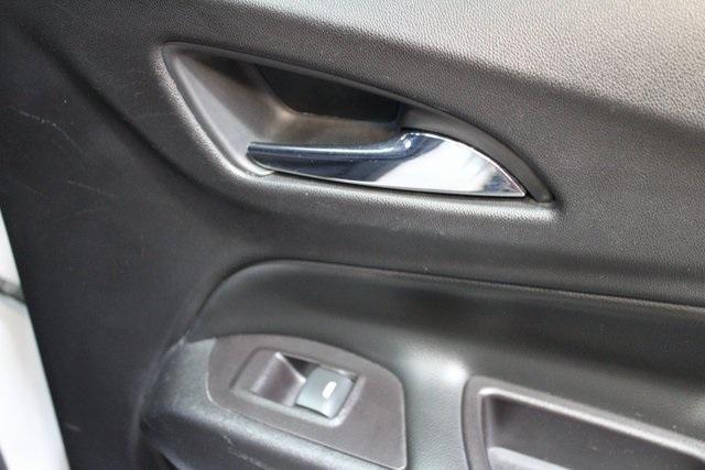 Photo of 2022 Summit White Chevrolet Equinox