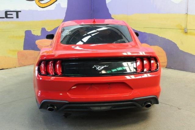 Photo of 2022 Race Red Ford Mustang