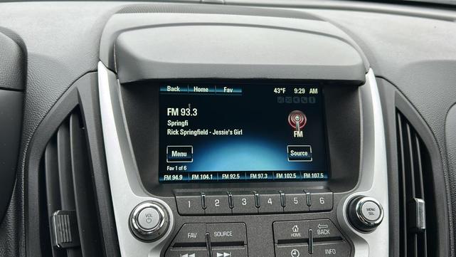 Photo of 2017 Mosaic Black Metallic Chevrolet Equinox