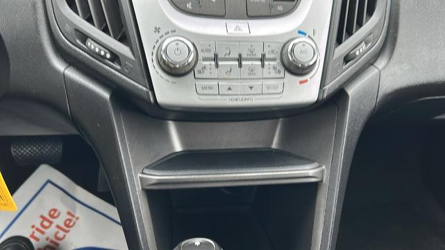 Photo of 2017 Mosaic Black Metallic Chevrolet Equinox
