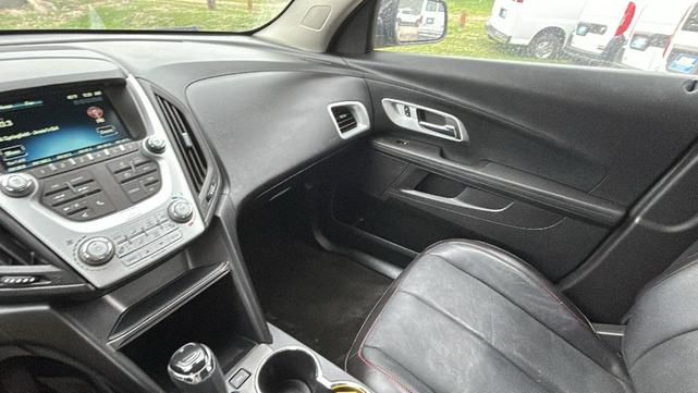 Photo of 2017 Mosaic Black Metallic Chevrolet Equinox