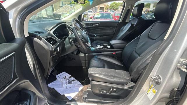 Photo of 2015 Ingot Silver Metallic Ford Edge