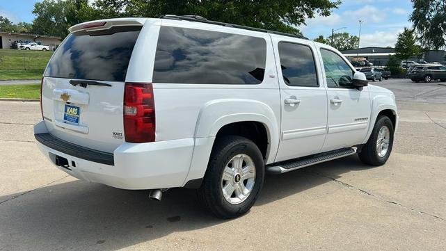 Photo of 2013 Summit White Chevrolet Suburban