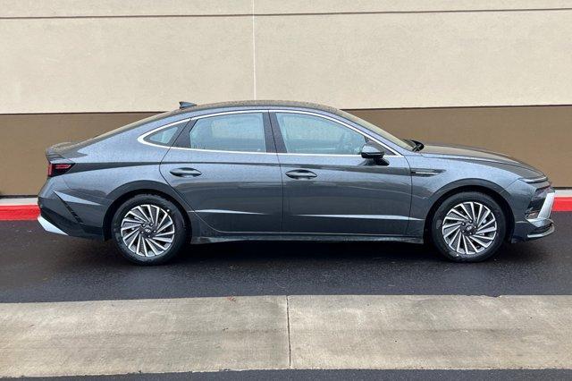 Photo of 2025 Portofino Gray Hyundai SONATA Hybrid