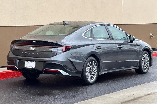 Photo of 2025 Portofino Gray Hyundai SONATA Hybrid