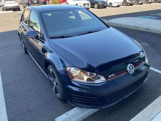 Photo of 2017 Night Blue Metallic Volkswagen Golf GTI