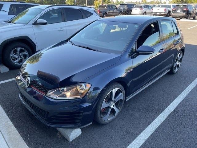Photo of 2017 Night Blue Metallic Volkswagen Golf GTI