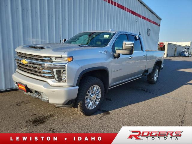 Photo of 2022 Silver Ice Metallic Chevrolet Silverado 3500