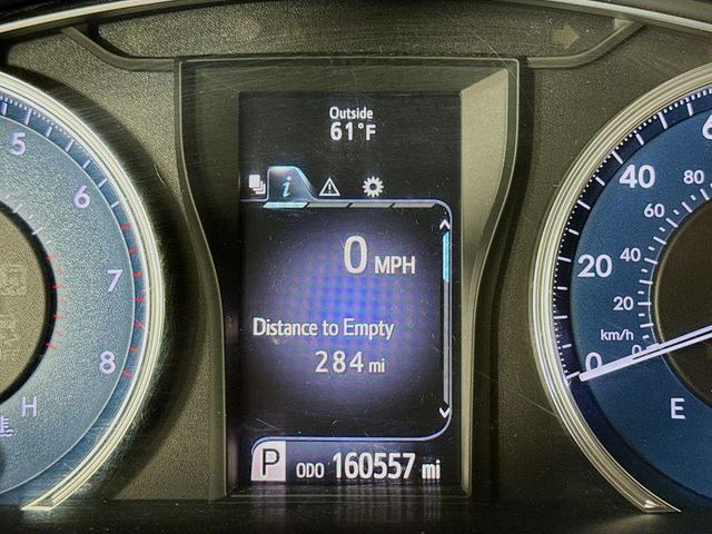 Photo of 2017 Celestial Silver Metallic Toyota Camry