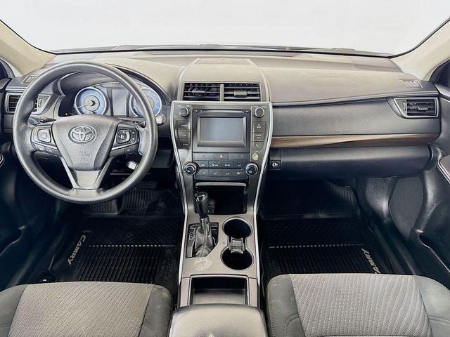 Photo of 2017 Celestial Silver Metallic Toyota Camry