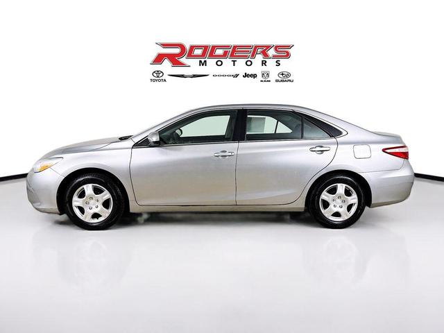 Photo of 2017 Celestial Silver Metallic Toyota Camry