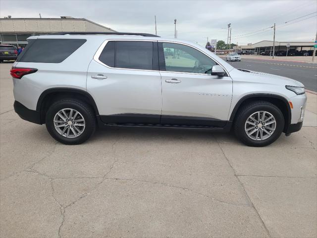 Photo of 2022 Silver Ice Metallic Chevrolet Traverse