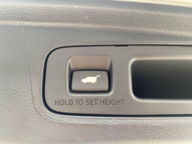 Photo of 2026 Platinum White Pearl Honda CR-V Hybrid