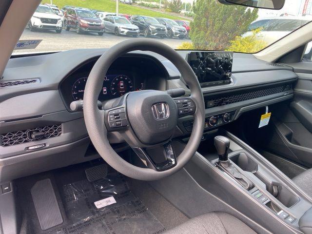 Photo of 2025 Platinum White Pearl Honda Accord