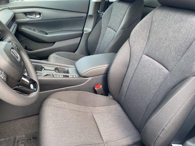 Photo of 2025 Platinum White Pearl Honda Accord