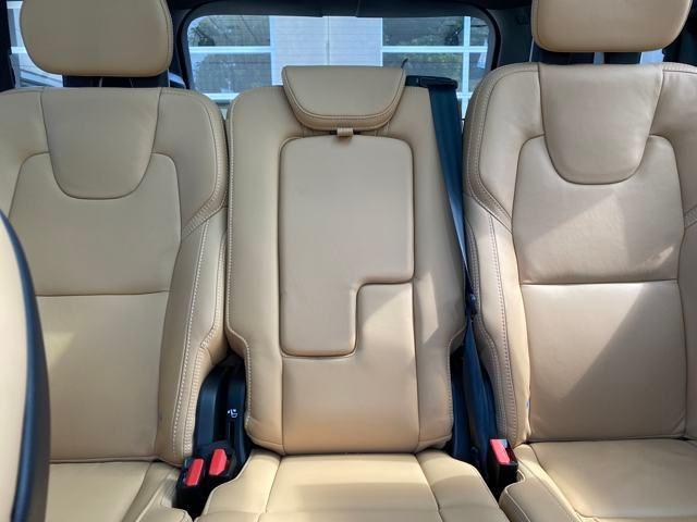 Photo of 2023 White Volvo XC90 Recharge Plug-In Hybrid