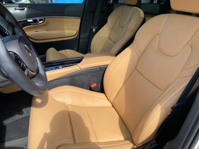 Photo of 2023 White Volvo XC90 Recharge Plug-In Hybrid