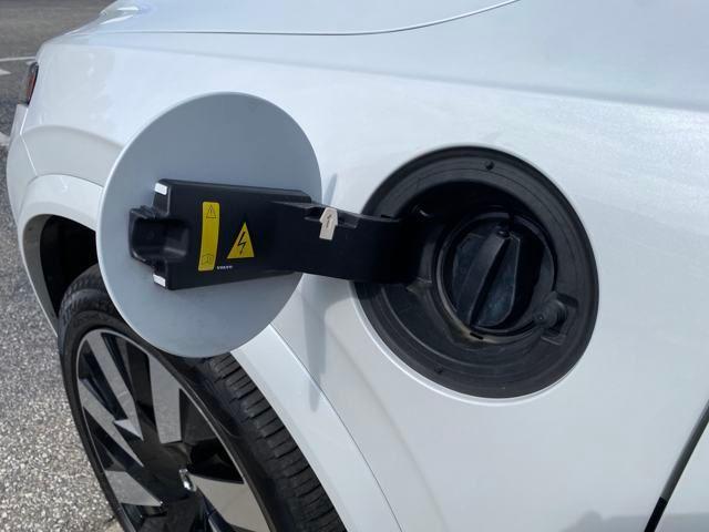 Photo of 2023 White Volvo XC90 Recharge Plug-In Hybrid
