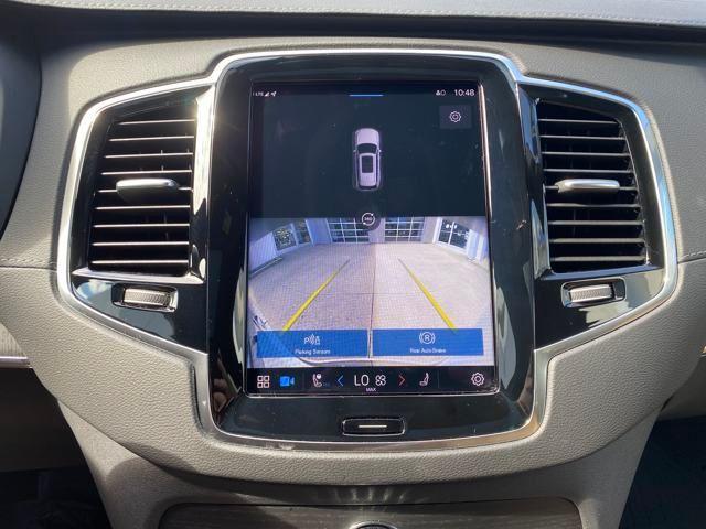 Photo of 2023 White Volvo XC90 Recharge Plug-In Hybrid